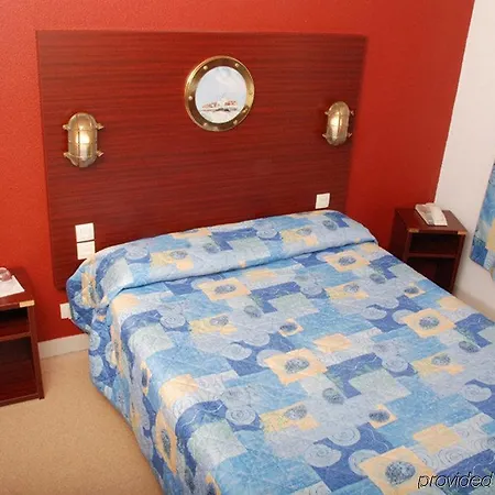 Hotel Les Gens De By Popinns 2*
