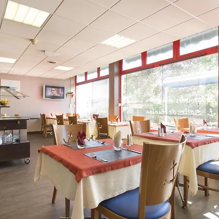 Hotel Les Gens De By Popinns 2*